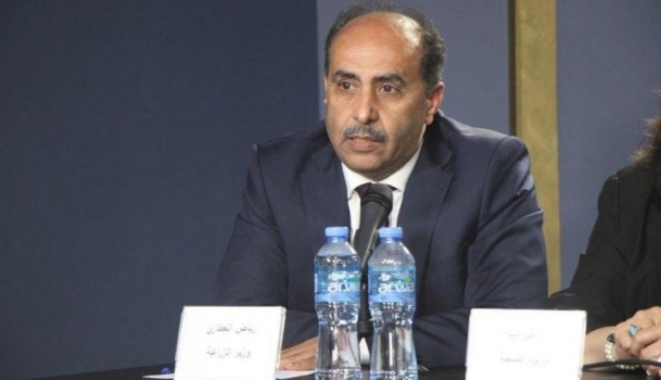 وزير الزراعة يقرر تمديد سريان صلاحية تراخيص الصيدليات والعيادات والمستودعات البيطرية