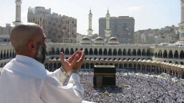للحفاظ على السلامة العامة...السعودية تدعو العالم للتريث بشأن الحج
