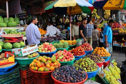 الاقتصاد: أحلنا 60 تاجراً للنيابة وأغلقنا 70 محلاً.. وهذه إجراءاتنا لضبط الأسعار برمضان