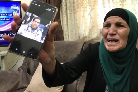 رغم الإعاقة- إياد سقط بالرصاص على عتبات الأقصى (فيديو)