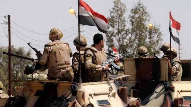 مصر: الجيش يعلن مقتل 13 "مسلّحًا" في عملية أمنية بسيناء