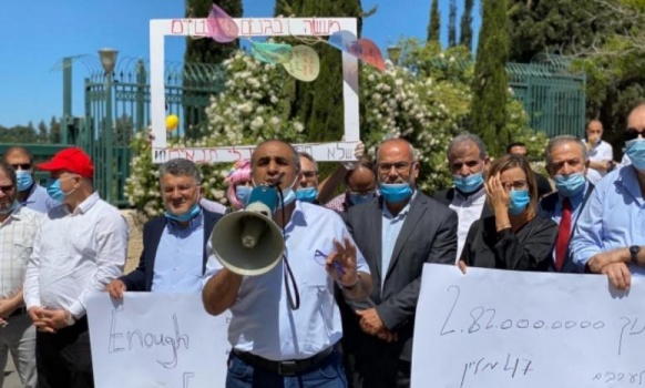 إضراب مفتوح في السلطات المحلية العربية في الداخل المحتل