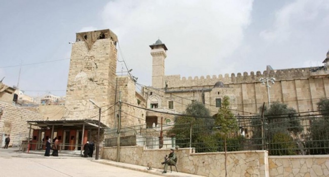 حسين الشيخ:بينيت وقع قرارا اليوم بمصادرة أجزاء من الحرم الإبراهيمي،ما يعد إلغاءً لبروتوكل الخليل
