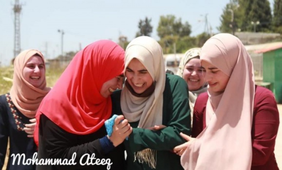 الاحتلال يفرج عن اسيرة بعد اعتقال اداري لمدة 5 أشهر