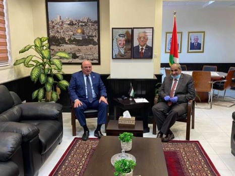 تفاصيل اتفاق وزير الأشغال ومحافظ سلطة النقد بشأن شركات المقاولات