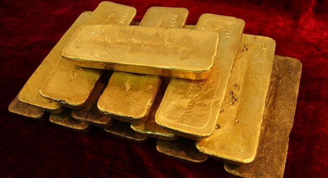 طفلان يعثران على سبائك ذهبية بقيمة 100 ألف دولار