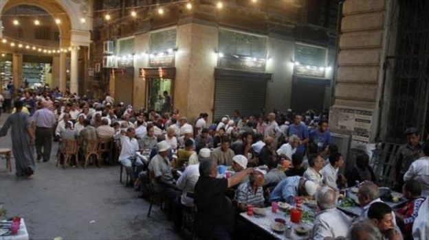 بسبب إفطار جماعي.. قفزة مفاجئة في عدد المصابين بكورونا في محافظة مصرية