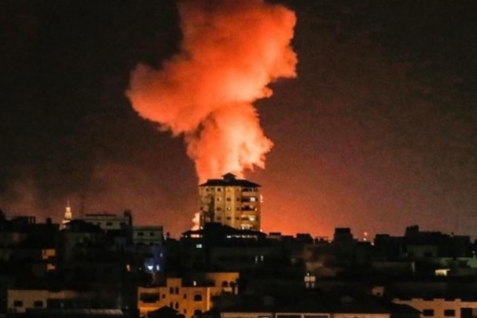 اسرائيل تقصف مركزا للبحوث في حلب