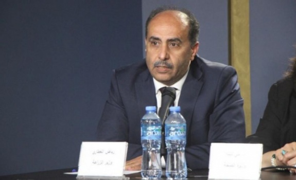 وزير الزراعة يعلن تقديم مساعدات عينية للمزارعين المتضررين من المنخفضات الجوية الأخيرة