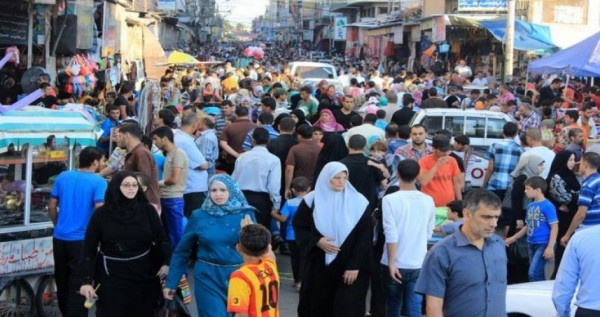 الصحة العالمية: الإزدحام بأسواق غزة وفتح المساجد سيساهم بانتشار فيروس (كورونا)