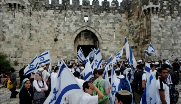 الاحتلال يغلق القدس القديمة وسط مسيرات استفزازية للمستوطنين