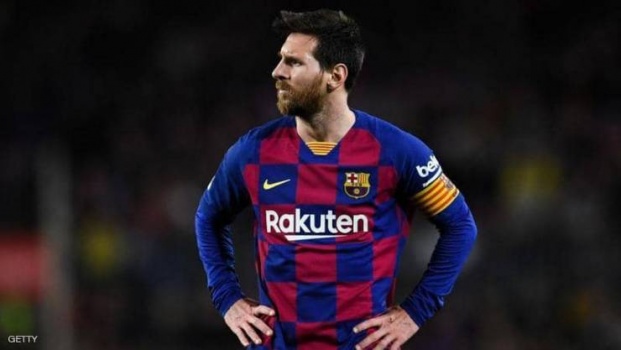 ميسي يضع شرطا لتمديد عقده مع برشلونة