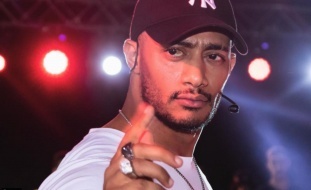 شاهد أول ظهور لابن محمد رمضان في أغنيته الجديدة "كورونا فيروس"