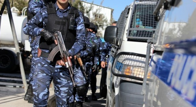 طولكرم: الشرطة تقبض على 8 أشخاص لحيازتهم وتعاطيهم مواد مخدرة