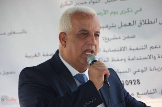 محافظ الخليل يكشف حقيقة القوائم والأسماء المتداولة لمتهمين بتسريب عقارات للمستوطنين