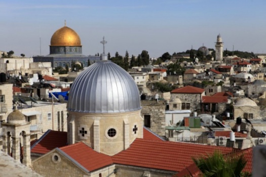محكمة إسرائيلية توافق على بيع أملاك الكنيسة في القدس للمستوطنين