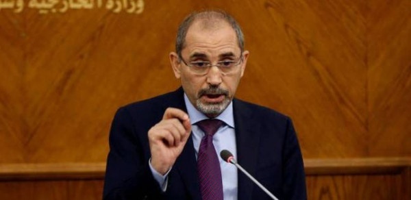 الأردن يُحذّر من انهيار السلام إذا ضمت إسرائيل أراضٍ من الضفة