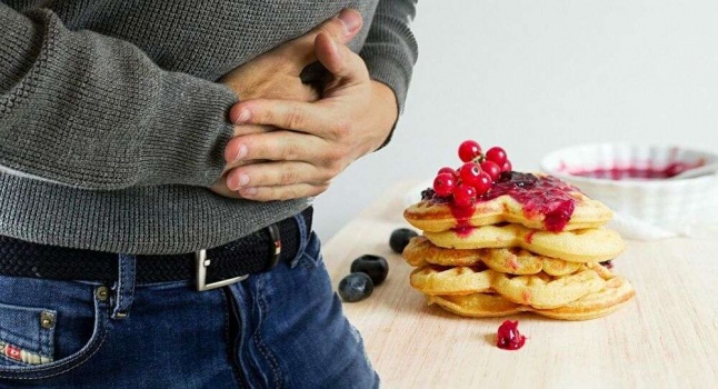 كيف تفرق بين أعراض كورونا وأمراض القولون