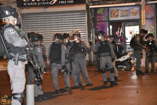 صور | إصابة 3 فتية باعتداءات شرطة الاحتلال على متظاهرين في يافا