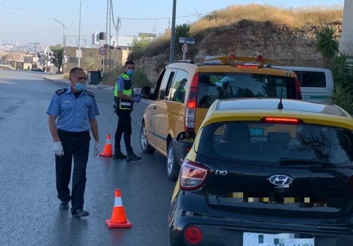 الشرطة تسحب 47 رخصة قيادة لسائقي المركبات العمومي في رام الله