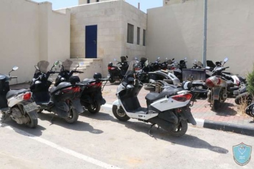 الشرطة تضبط (20) دراجة نارية غير قانونية في جنين