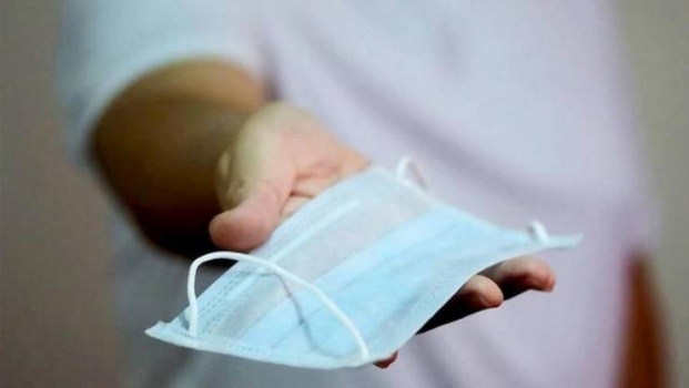 12 خطأ قاتل يجب أن تتجنبها عند ارتداء الكمامة