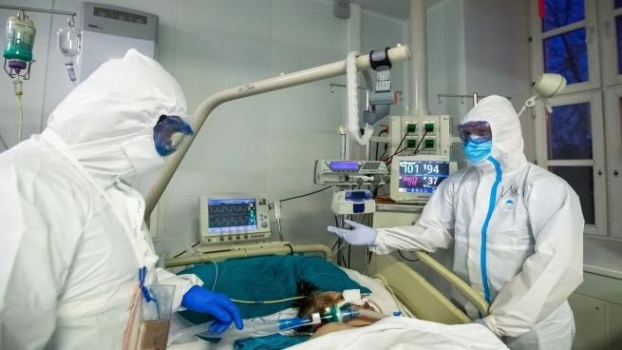 الصحة: وفاة سيدة خمسينية بعد اصابتها بفيروس كورونا في محافظة الخليل 