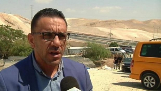 الاحتلال يمدد اعتقال محافظ القدس عدنان غيث سبعة أيام