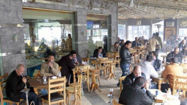 الأردن يحظر التدخين بكل أشكاله في الأماكن المغلقة