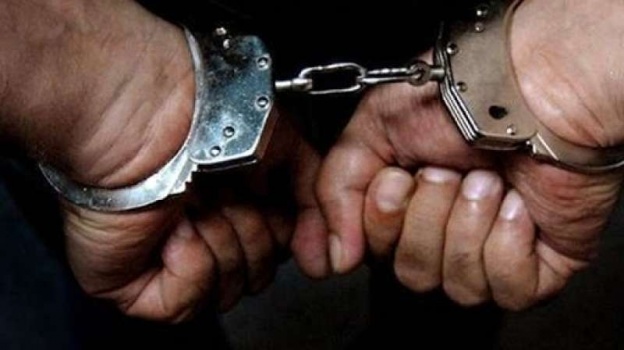 الشرطة توقف شخص بتهمة الافتراء والتشهير على الشرطة في مواقع التواصل الاجتماعي
