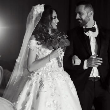 كورونا ..السماح فقط للعروسين بالرقص في حفلات الزفاف