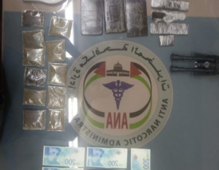 الشرطة تضبط أكثر من نصف كيلو من المخدرات بحوزة تاجر في الخليل