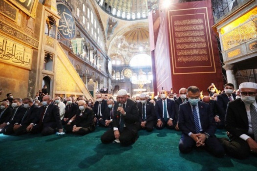 أول تعليق من البطريركية اللاتينية بالقدس بشأن تحويل (أيا صوفيا) لمسجد