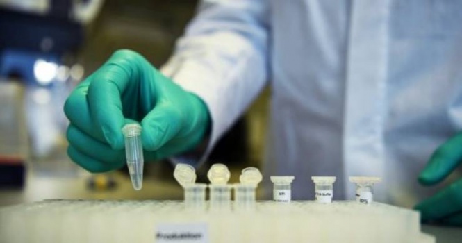 جامعة أكسفورد البريطانية تنجح في تطوير لقاح ضد كورونا