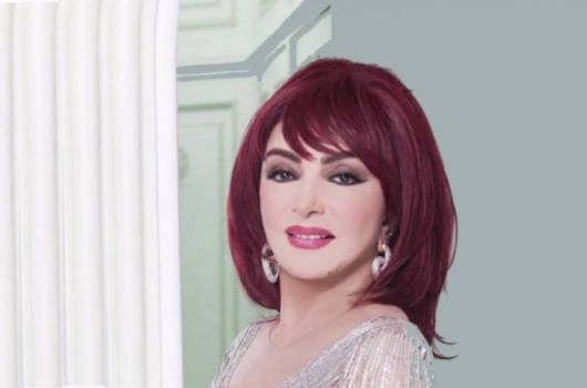 نبيلة عبيد تستعد لعرض أسرار حياتها في كتاب