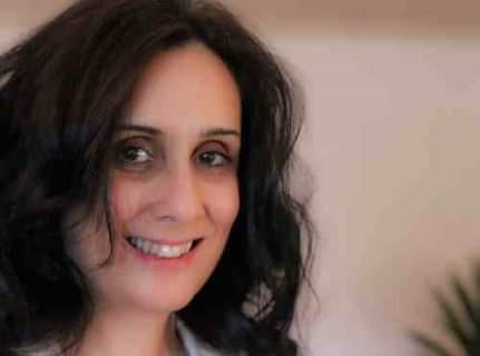 مجهولون يحرقون مركبة إعلامية شمال القدس