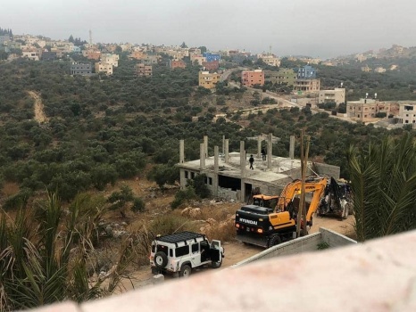 الاحتلال يهدم منزلا غرب سلفيت قبل إنتهاء القضية في المحكمة