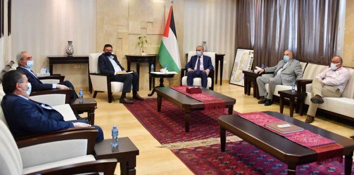 اشتية: "كهرباء القدس" عبرت أزمة كادت تعصف بها وتخلصت من التهديدات بقطع التيار
