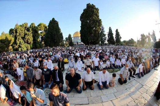 أكثر من 27 ألف مصلٍ أدوا صلاة عيد الأضحى في الأقصى 
