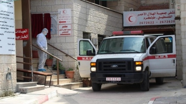 محافظ طولكرم: إصابة سيدتين من علار وقفين بفيروس كورونا