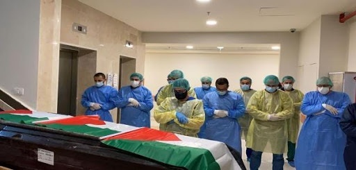 وفاة سيدة من مدينة الخليل متأثرة باصابتها بفايروس كورونا ﻿