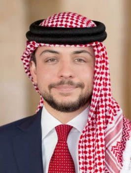 صورة| كيف رد ولي العهد الأردني على شاب طلب كمامة مثل كمامة الملك؟ّ!
