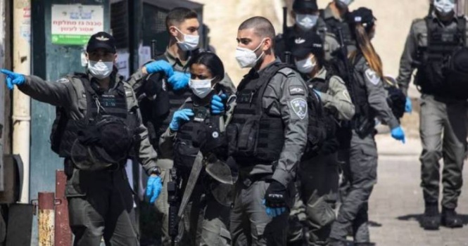 شرطة الاحتلال تعترف بقيام 5 من عناصرها بجرائم سطو مسلح بحق فلسطينيين