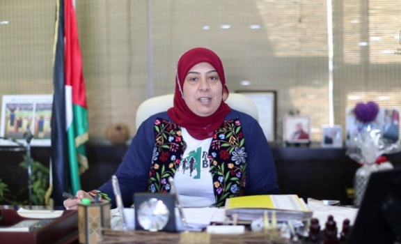 غنام تلتقي المجلس التنفيذي للمحافظة وتبحث آخر مستجدات الحالة الوبائية