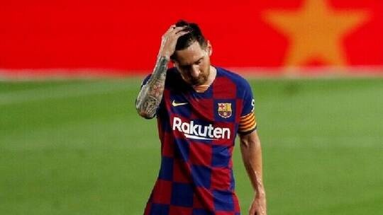 تقرير: ميسي أبلغ برشلونة رسميا برغبته في الرحيل