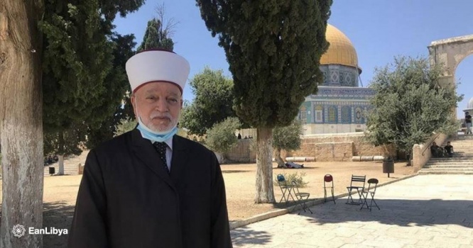 مفتي القدس: زيارة الأقصى والصلاة فيه من خلال التطبيع حرام