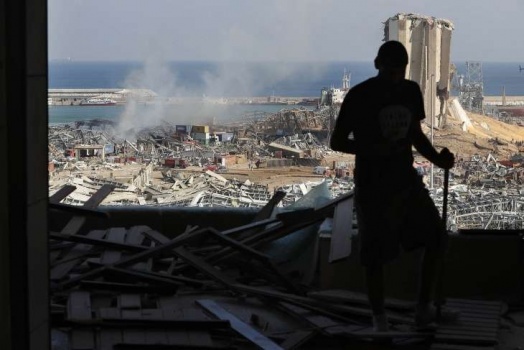 القضاء اللبناني يوقف مدير مرفأ بيروت ومديري الجمارك الحالي والسابق