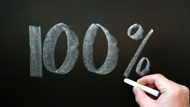 فتاة سورية لاجئة حصلت على 100% في توجيهي الأردن تعجز عن دخول الجامعة