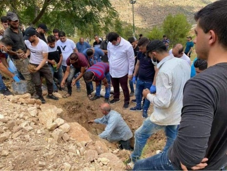 عائلة الشابة نوال سحويل تنفي رواية الصحة حول وفاتها بكورونا.. وتروي ما حدث معها