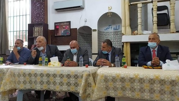 محافظ جنين و وكيل وزارة الأوقاف يجتمعون بالائمة وموظفي الاوقاف في مسجد النور